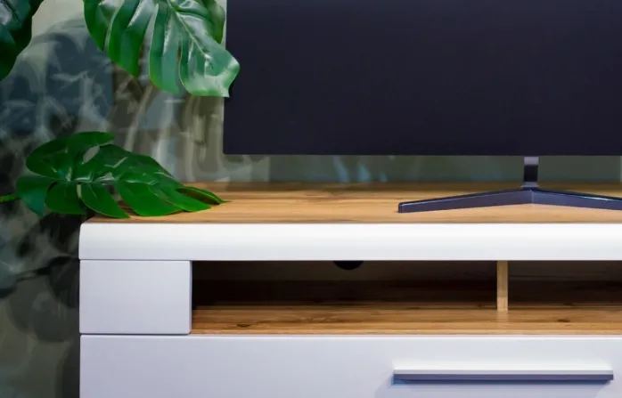 Jakie systemy montażowe stosuje się w nowoczesnych szafkach RTV?