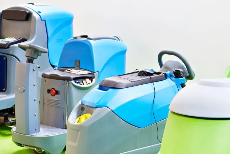 Na czym polega przewidywalność kosztów, którą daje leasing maszyn czyszczących w praktyce?